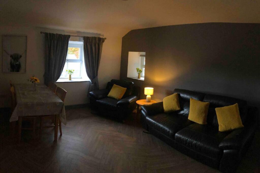 2 Bedroom Apartment, Cononley Near Skipton Exterior photo